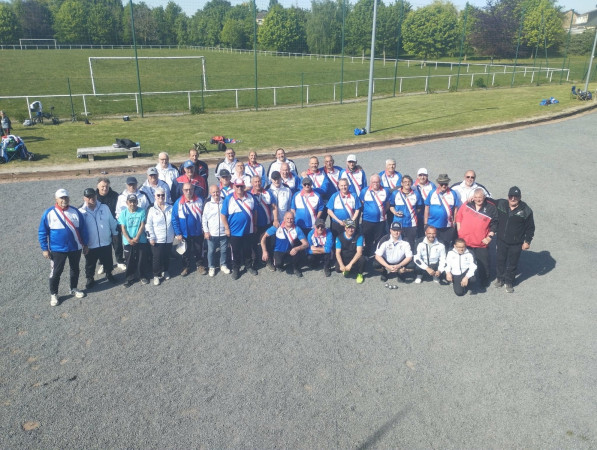rencontre amicale des vétérans de  DOUAISIS Pétanque contre Pétanque SOMAINOISE